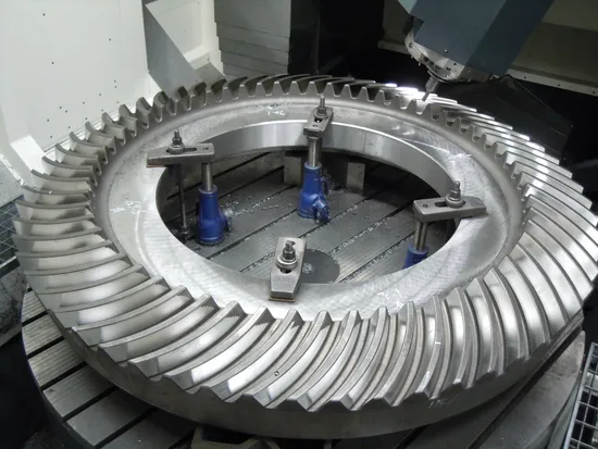 Custom Durable Wear Resistant Heavy Duty Spiral Bevel Gear Customized Bevel Cylindrical Spiral Herringbone Double Helical Helix Pinion Spur Gears for Sale 